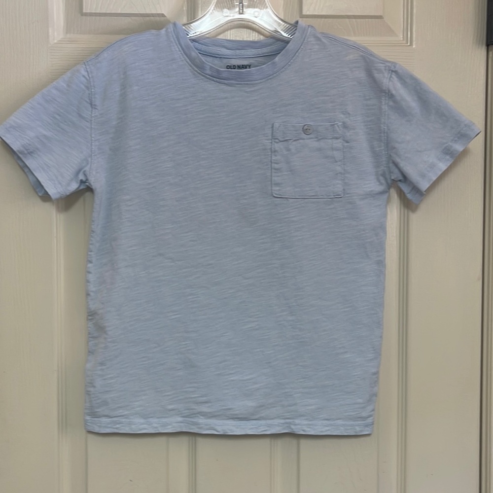 Old Navy baby blue size 10 - 12 short sleeve tee. Great condition!